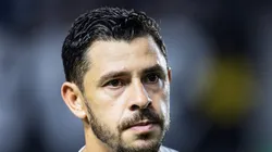 Giuliano, meia do Peixe, fica de fora do jogo contra o Ituano.
