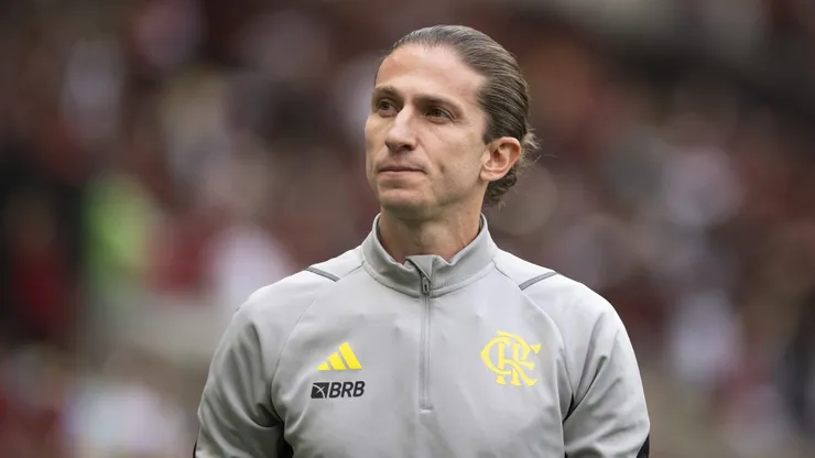 Filipe Luís inicia sequência mais importante como treinador do Rubro-Negro