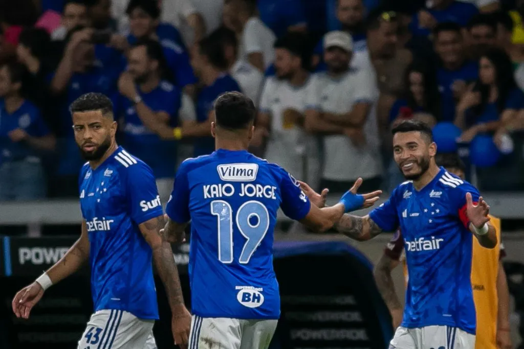 Kaio Jorge, jogador do Cruzeiro comemora seu gol durante partida contra o Lanus no estadio Mineirao pelo campeonato Copa Sul-Americana 2024. Foto: Fernando Moreno/AGIF