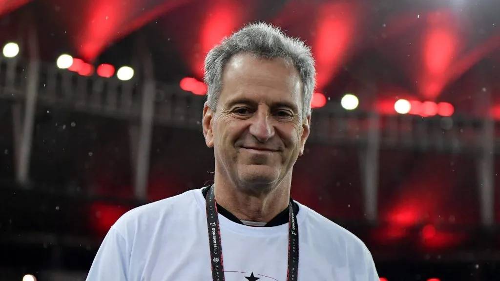 Foto: Thiago Ribeiro/AGIF – Rodolfo Landim presidente do Flamengo durante partida contra o Bragantino no estadio Maracana pelo Brasileirão Série A