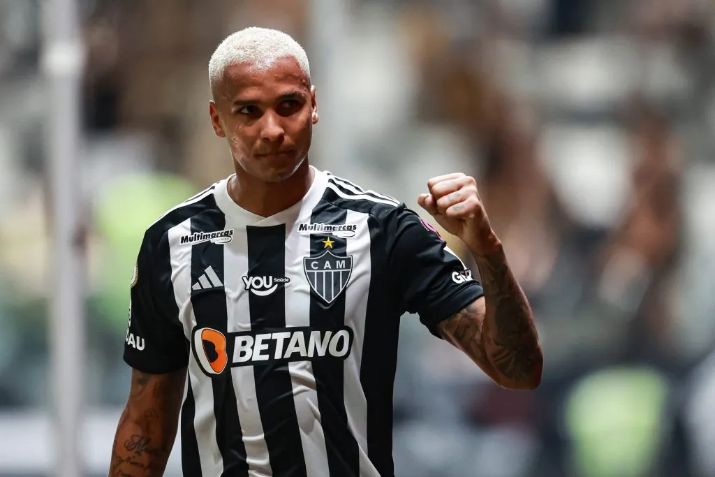 Deyverson fica fora do jogo contra o Inter (Foto: Gilson Lobo/AGIF)