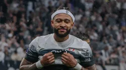 Depay lamentando gol perdido na reta final da partida.