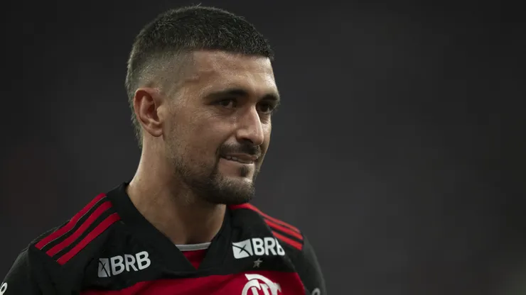 Futuro de Arrascaeta tem decisão no Flamengo