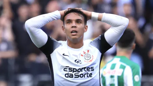 Giovane está fora dos planos no Corinthians. Foto: Marcello Zambrana/AGIF.