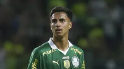 Vitor Reis em ação pelo Palmeiras.