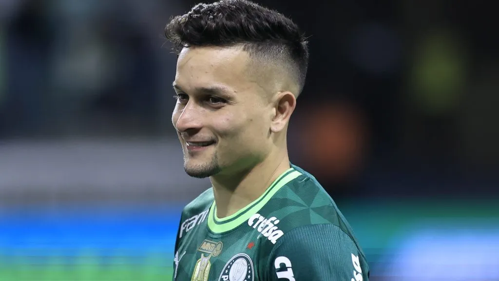Resposta do Palmeiras para contratação de Artur após oferecimento ao Flamengo&nbsp;