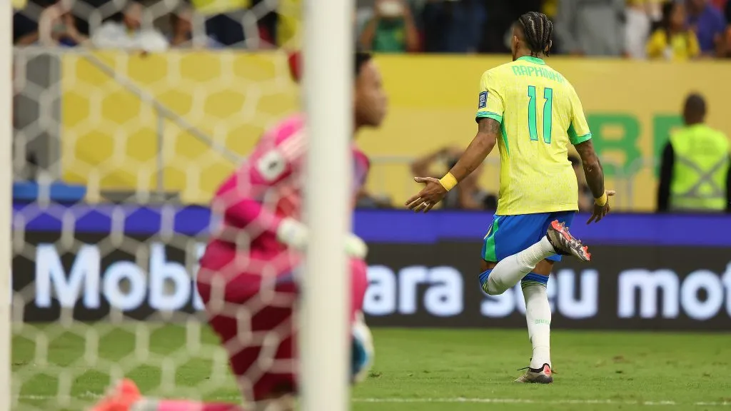 Raphinha comemora gol pela Seleção Brasileira. Foto: Rafael Ribeiro/CBF