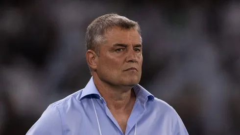 - Treinador Diego Aguirre