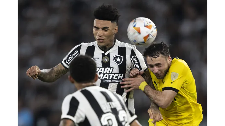 RJ - RIO DE JANEIRO - 23/10/2024 - COPA LIBERTADORES 2024, BOTAFOGO X PENAROL - Igor Jesus jogador do Botafogo durante partida contra o Penarol no estadio Engenhao pelo campeonato Copa Libertadores 2024. Foto: Jorge Rodrigues/AGIF