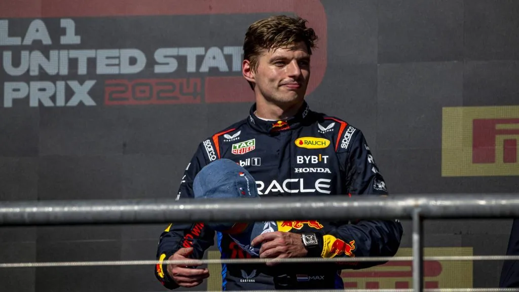 Verstappen no pódio no GP de Austin (IMAGO / Pro Shots)