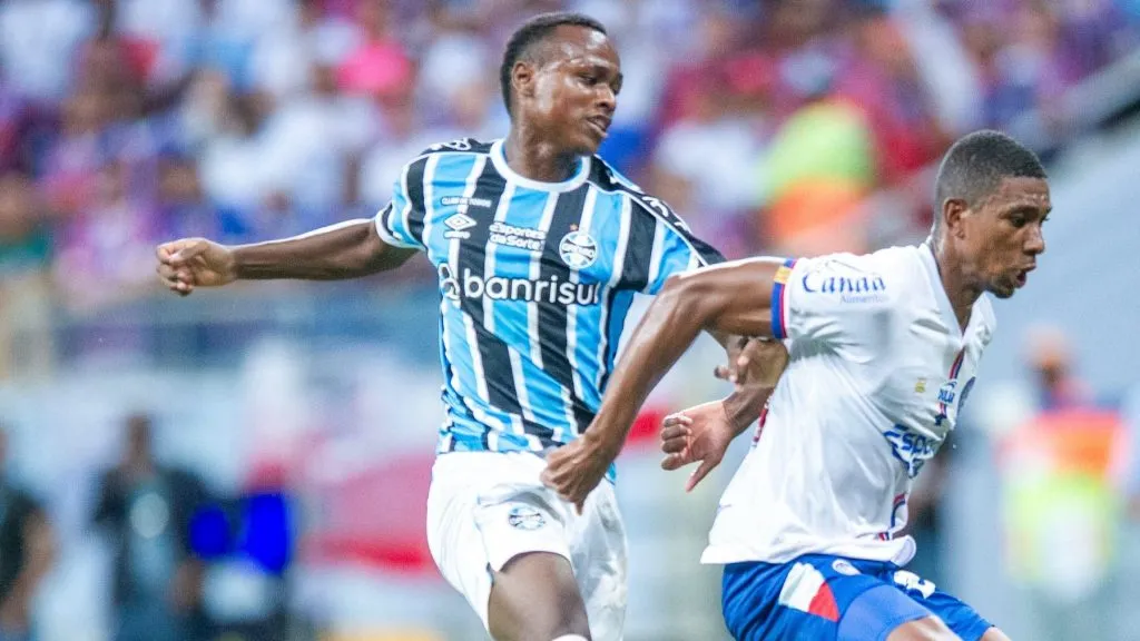Nathan Fernandes, do Grêmio - Foto: Jhony Pinho/AGIF.