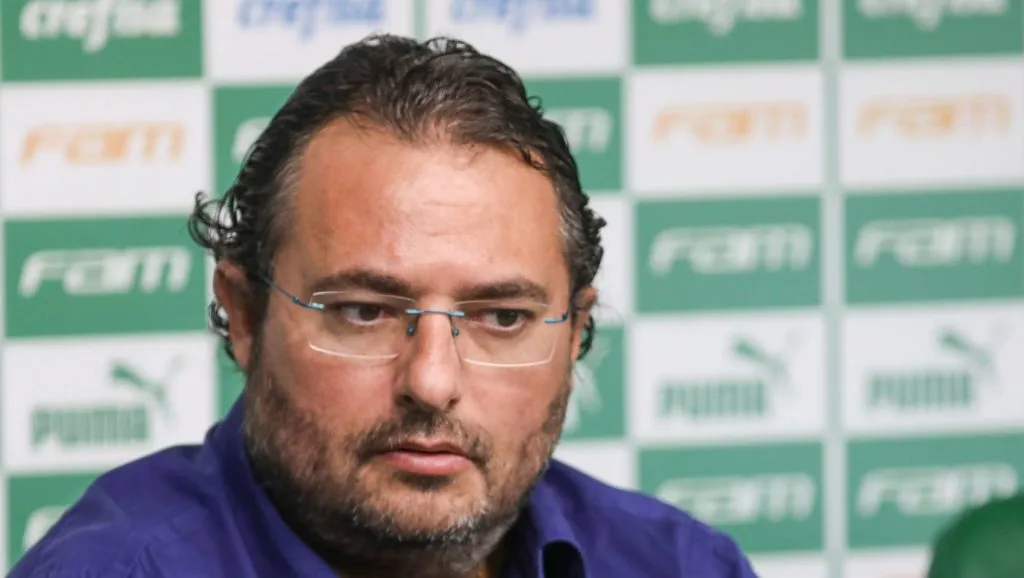 Foto: IMAGO / Fotoarena – Alexandre Mattos, CEO do Cabuloso, não deve avançar pela contratação do meio-campista do Zenit.