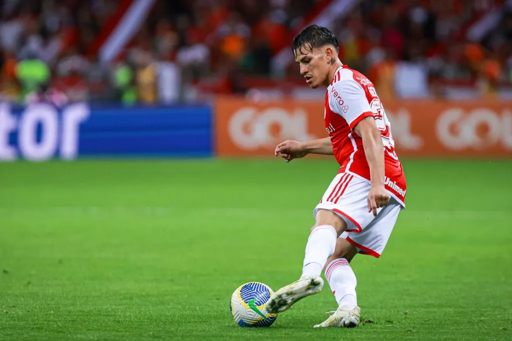 Alexandro Bernabei durante partida contra o Cuiabá. Foto: Maxi Franzoi/AGIF