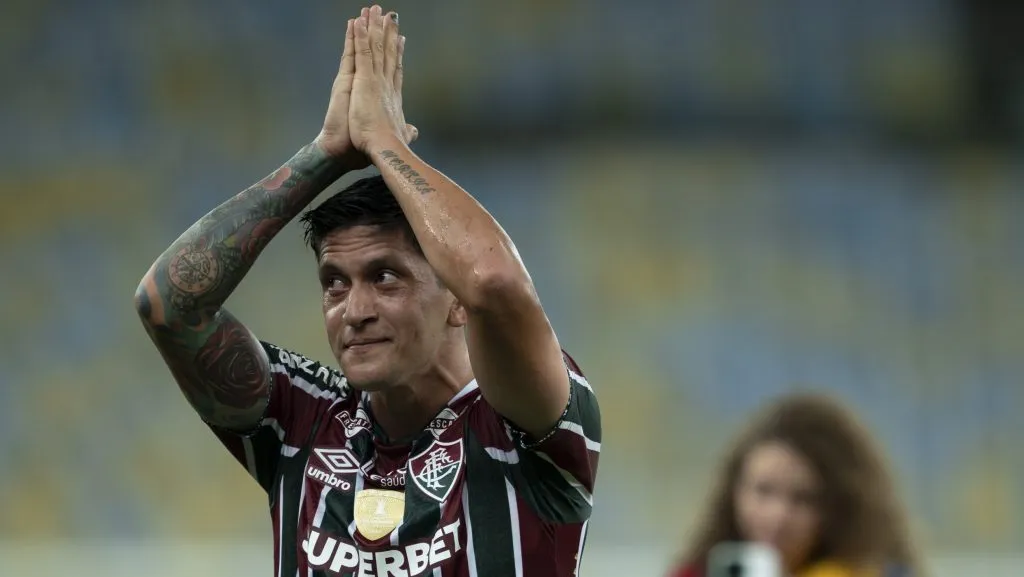 Canocomemora vitoria apos partida contra o Athletico-PR. Foto: Jorge Rodrigues/AGIF