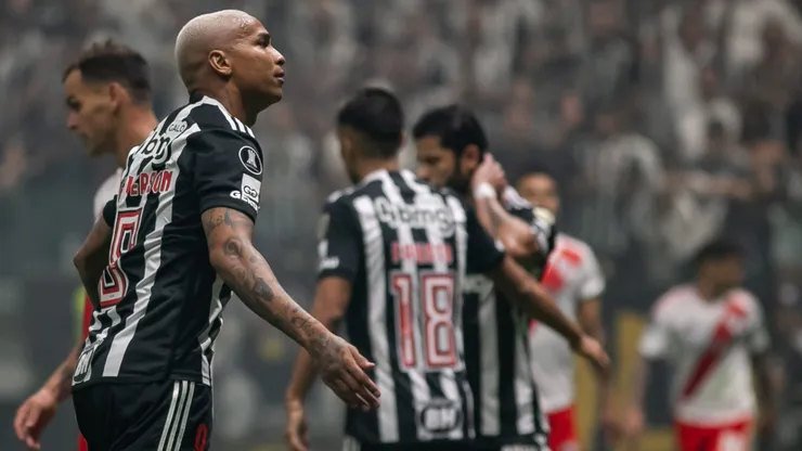 Deyverson jogador do Atlético durante partida contra o River Plate na Arena MRV pela Copa Libertadores 2024. Foto: Fernando Moreno/AGIF
