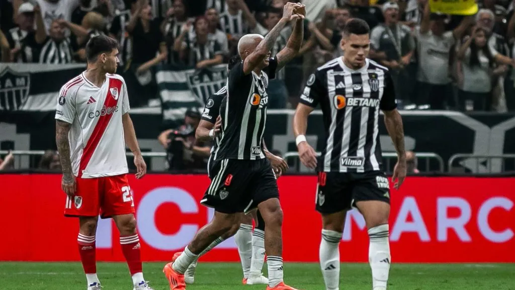 Deyverson  jogador do Atlético comemora seu gol durante partida contra o River Plate na Arena MRV pela Copa Libertadores 2024. Foto: Fernando Moreno/AGIF