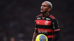 Lateral-direito foi assunto entre os torcedores do Corinthians