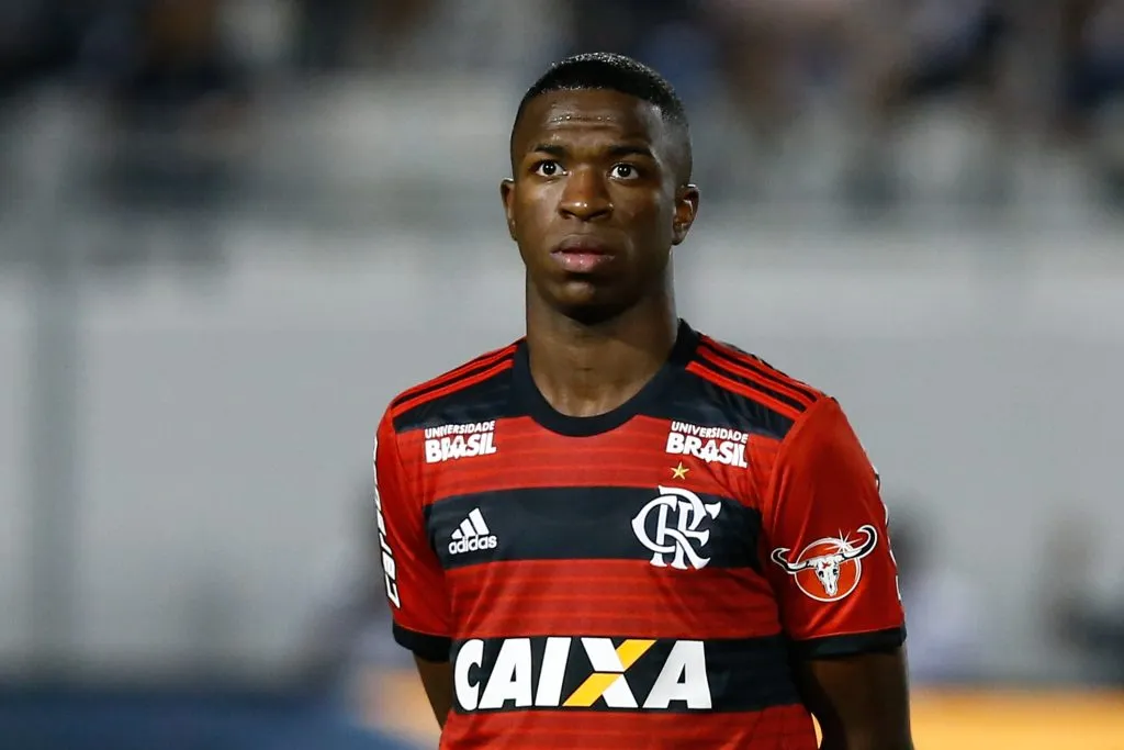 Nação sonha com retorno de Vini Jr ao Flamengo no futuro. Foto: Marcello Zambrana/AGIF