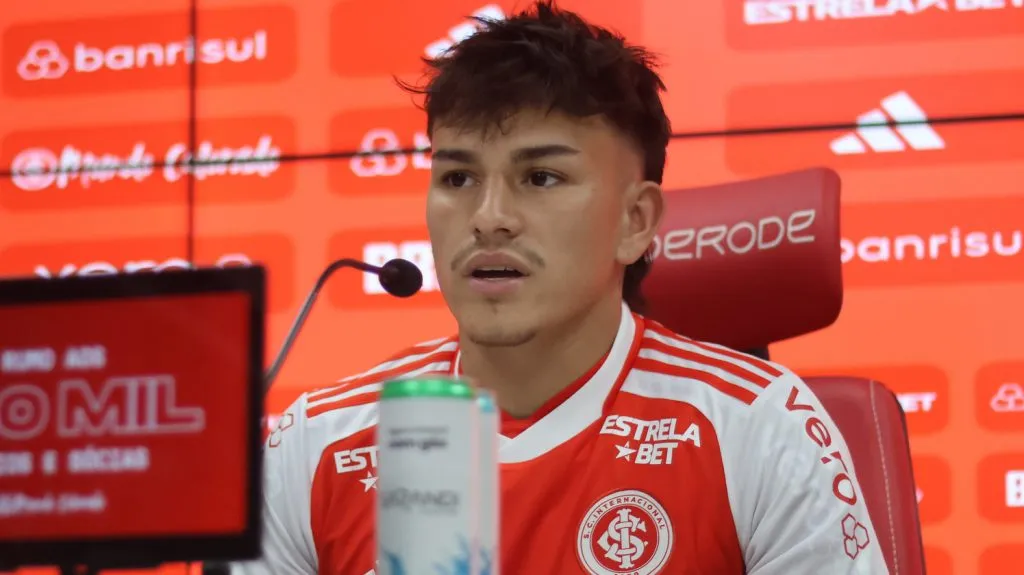 Bernabei em coletiva no Inter - Foto Ricardo Duarte/Internacional