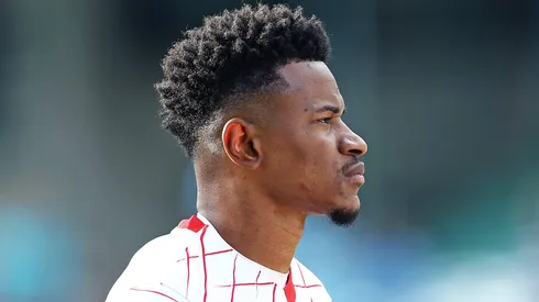 Eric Ramires tem vínculo no Massa Bruta até o fim de 2026 e Santos tem interesse