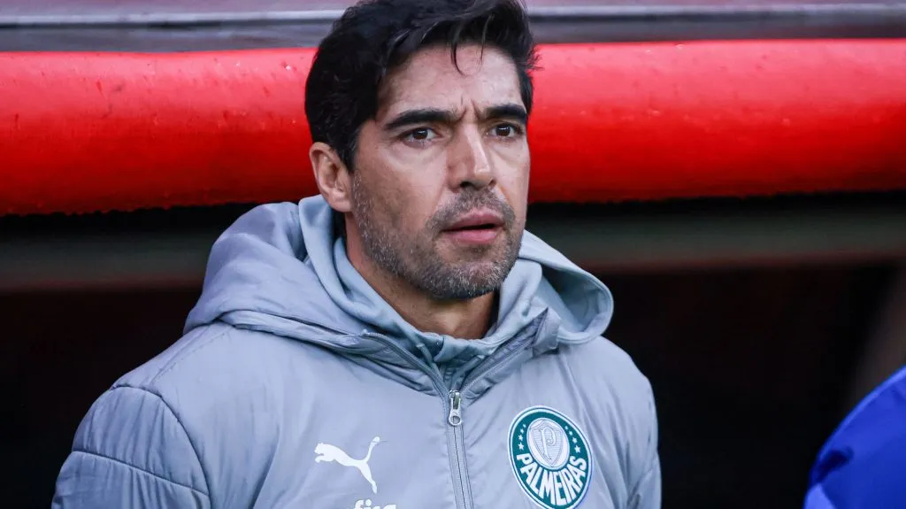 Abel Ferreira está irritado com Felipe Anderson Foto: Maxi Franzoi/AGIF