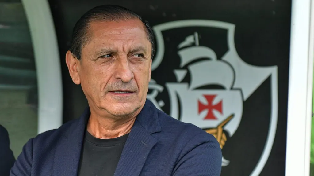 Ramón Díaz saiu “brigado” do Vasco – Foto: Thiago Ribeiro/AGIF.