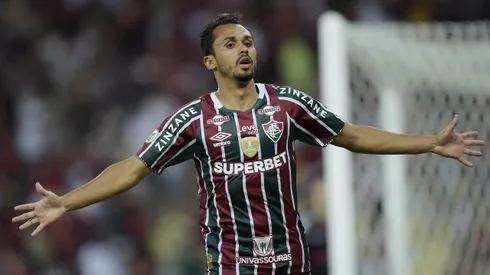 Lima deve ser titular do Fluminense contra o Athletico-PR