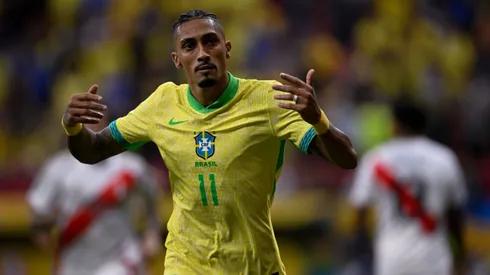 Raphinha, jogador do Brasil durante partida contra o Peru no estadio Mane Garrincha pelo campeonato Eliminatorias Copa Do Mundo 2026