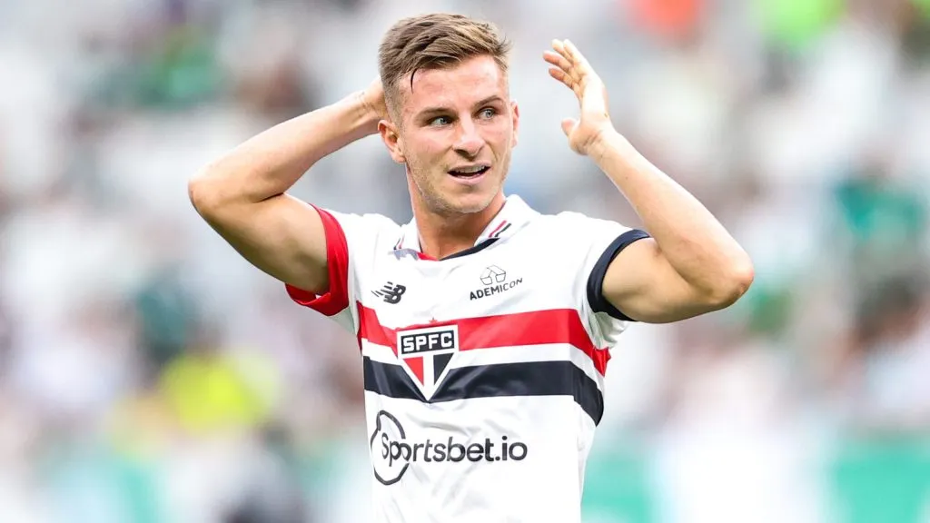 Galoppo vai sair? Saiba os planos do São Paulo e volante&nbsp;