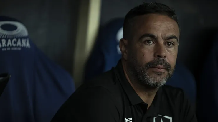 Artur Jorge revela que queria Botafogo x Criciúma no Estádio Nilton Santos