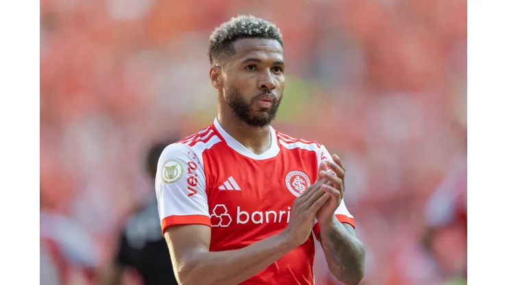 RS - PORTO ALEGRE - 19/10/2024 - BRASILEIRO A 2024, INTERNACIONAL X GREMIO - Wesley jogador do Internacional durante partida contra o Gremio no estadio Beira-Rio pelo campeonato Brasileiro A 2024. Foto: Liamara Polli/AGIF