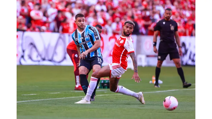 João Pedro é o atual titular da posição no elenco.
