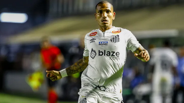Otero vai renovar? Saiba os planos do Santos para o meia-atacante