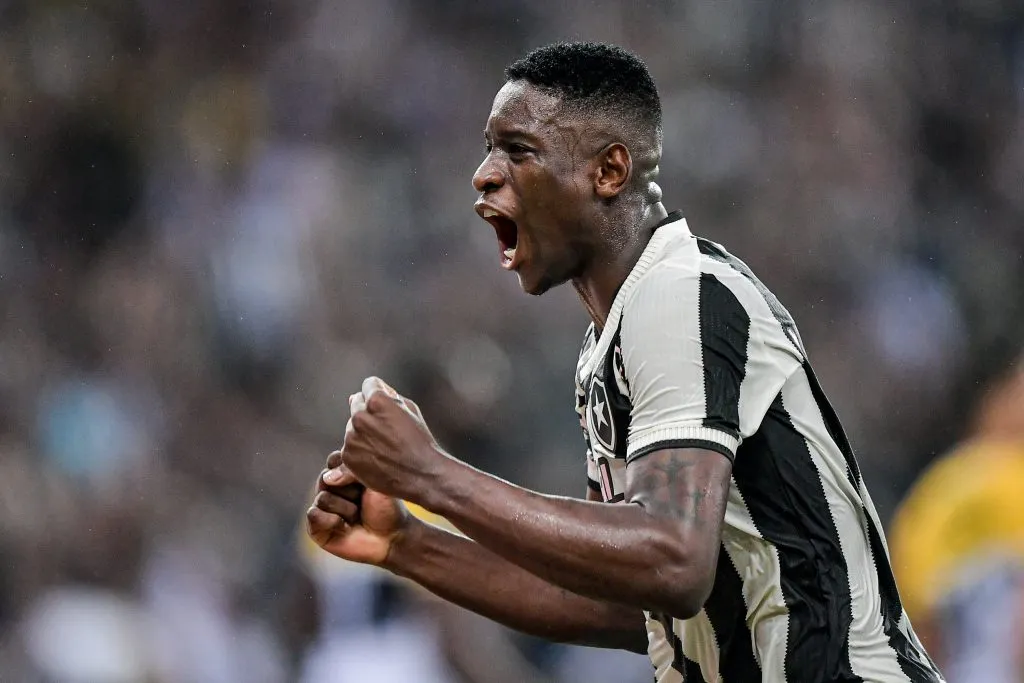 Luiz Henrique em jogo entre Botafogo x Criciúma. 