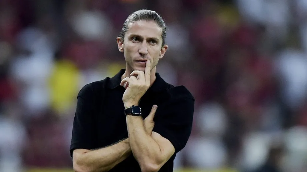 Filipe Luís fez pedido a Gabigol – Foto: Alexandre Loureiro/AGIF