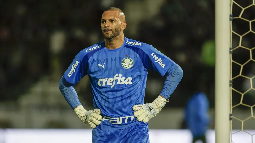 Weverton está na lista preocupante do Palestra – Foto: Anderson Romão/AGIF