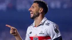 Calleri comemora gol pelo São Paulo. Foto: Marcello Zambrana/AGIF