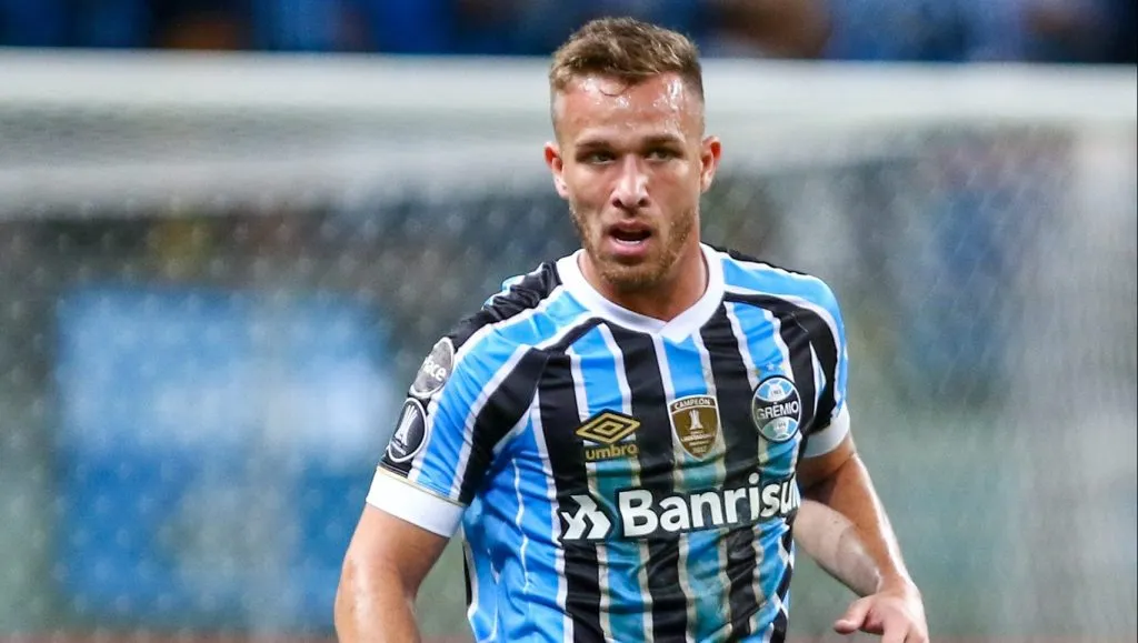 Grêmio ainda sonha com Arthur - Foto: Lucas Uebel/Getty Images.