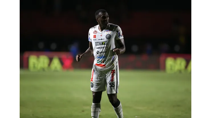 Operário e Paysandu se enfrentam pela 32ª rodada.