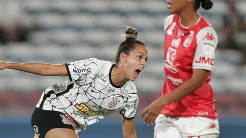 Corinthians e Santa Fé na Libertadores 2021. Foto: FocoUy/AGIF