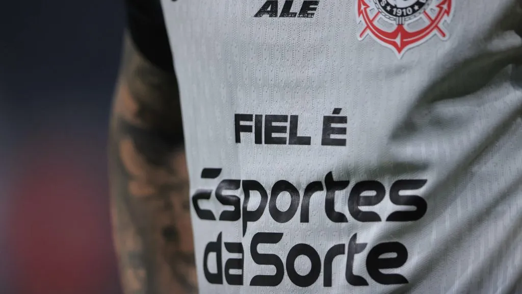 Casa de apostas também patrocina o arquirrival - Foto: Ettore Chiereguini/AGIF.