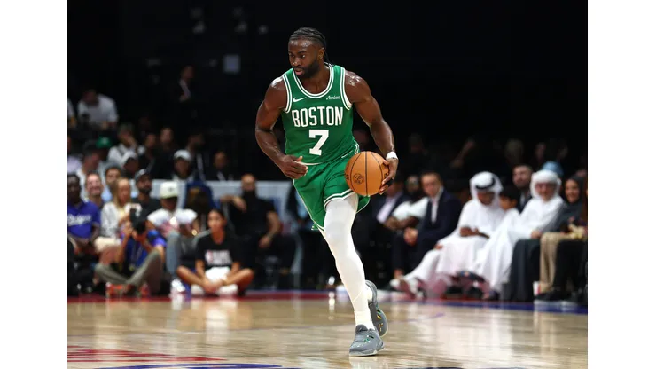 Jaylen Brown, dos Celtics, em ação na pré-temporada da NBA (Foto: Francois Nel/Getty Images)