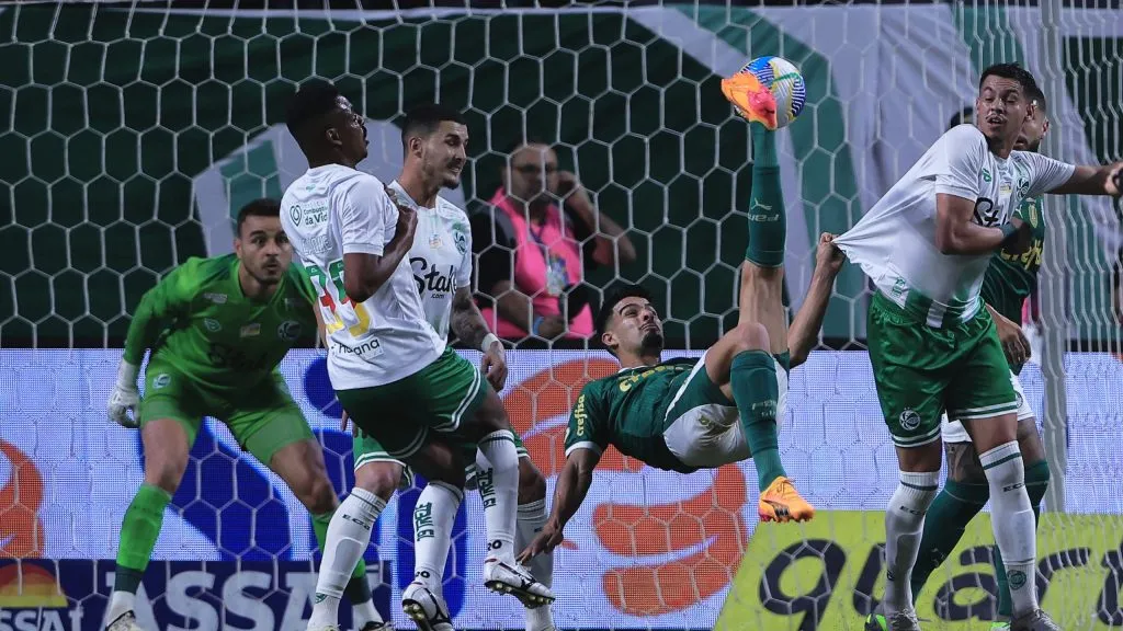 Flaco López marcou um belo gol no jogo do primeiro turno. Foto: Ettore Chiereguini/AGIF