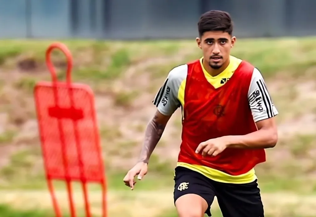 Jovem Guilherme ganha chance de ouro com Filipe Luís no Flamengo. Foto: Reprodução