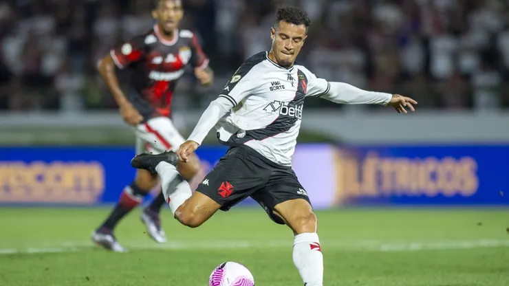 Philippe Coutinho disputando lance no Brinco de Ouro da Princesa. Foto: Anderson Romao/AGIF