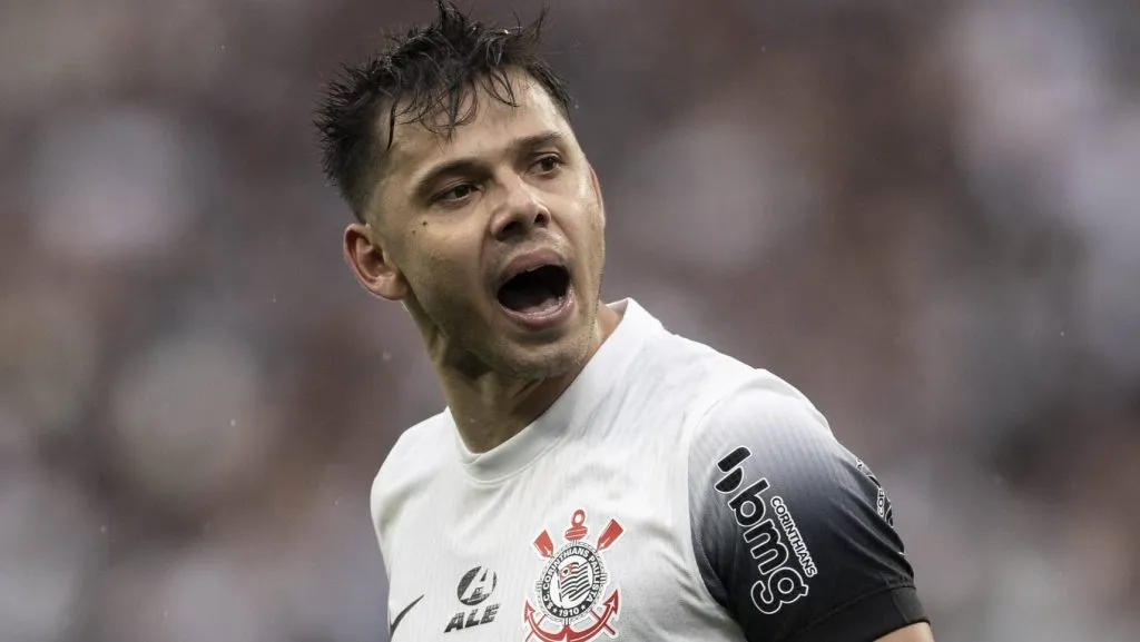 Ángel Romero durante partida. Foto: Marco Galvão/Fotoarena/IMAGO