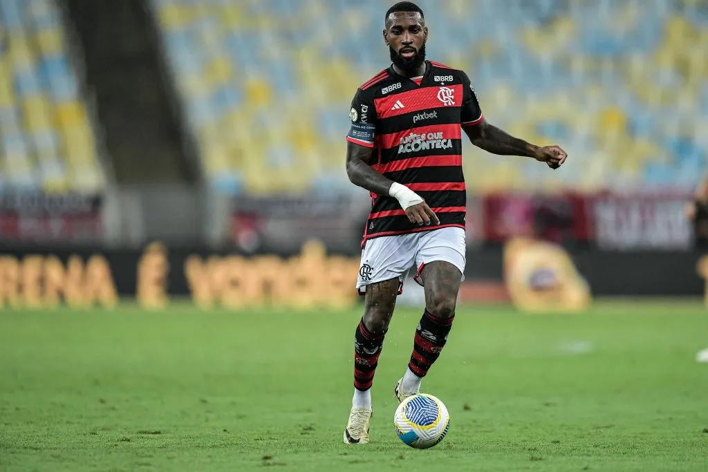 Gerson em ação pelo Flamengo. Foto: Thiago Ribeiro/AGIF