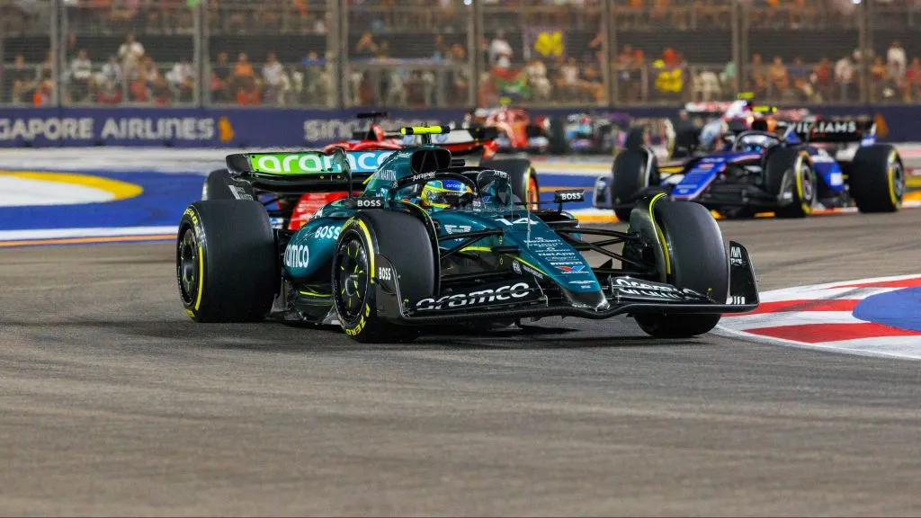 Alonso no GP de Singapura (IMAGO / SOPA Images)
