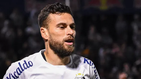 Lucas Lima durante jogo do Brasileirão de 2023 contra o Bragantino.