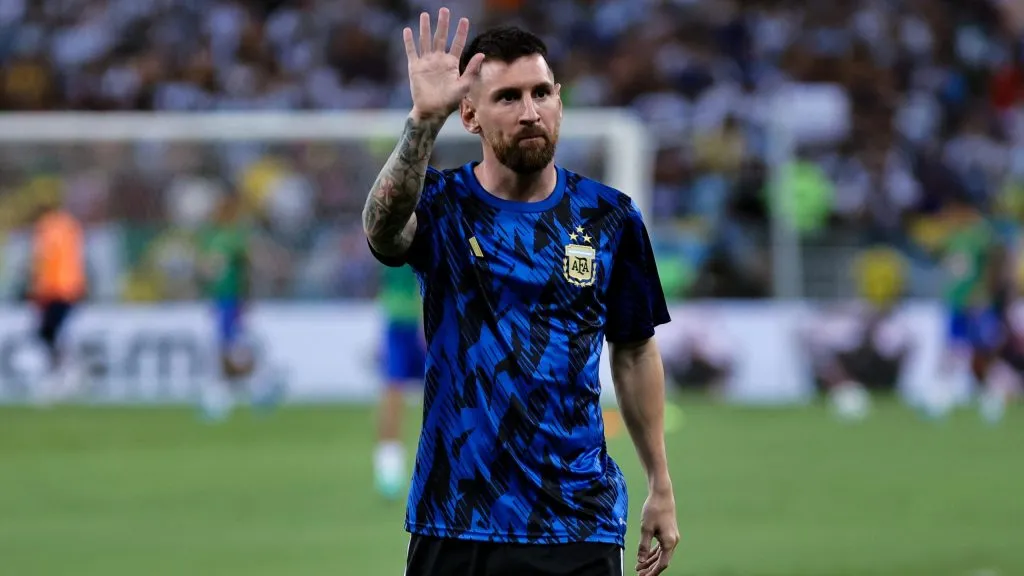 Messi marcou três dos seis gols na goleada – Foto: Fabio Giannelli/AGIF